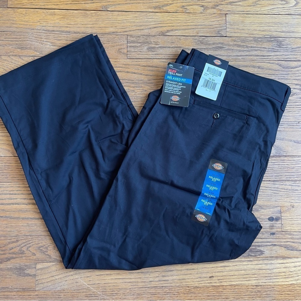 NEW Dickies Womens Flex Twill Relaxed Fit Straight Leg Work Pant Black 18 Sh NWT